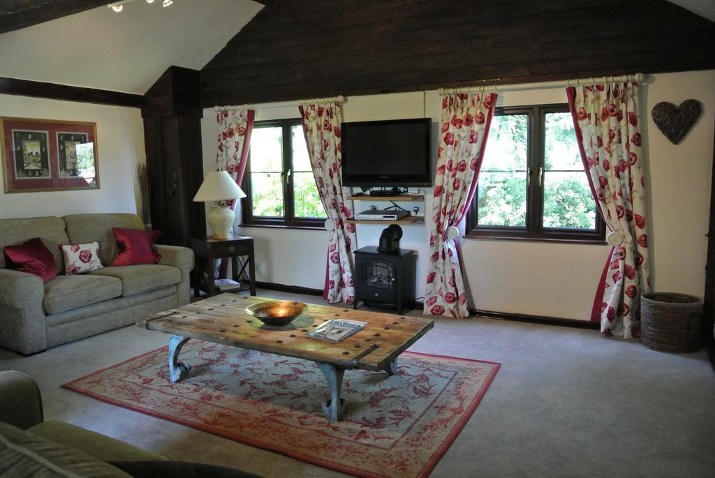 Frith Farm House Cottages Newnham  Phòng bức ảnh