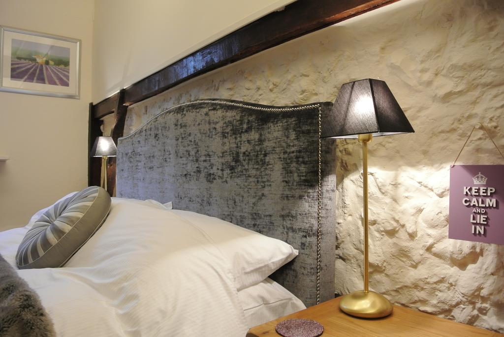 Frith Farm House Cottages Newnham  Phòng bức ảnh